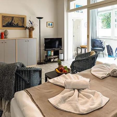 Stranddistel App 1 4, Direkt Am *